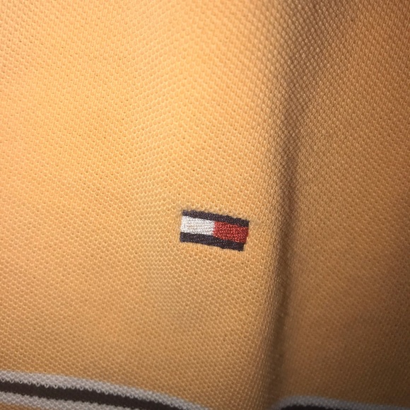Tommy Hilfiger crop top - Picture 3 of 3